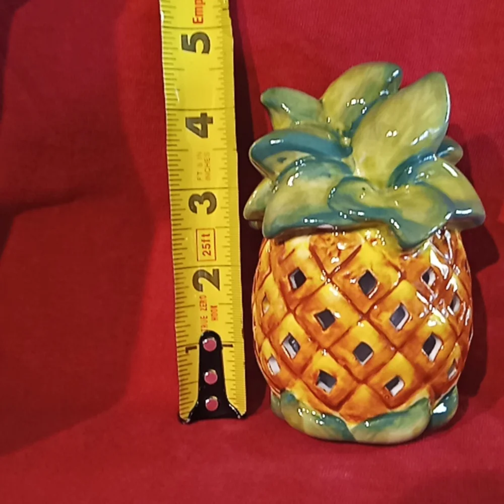 Tea Light Candle Lamp. PINEAPPLE Ceramic Holder. By Island Heritage 2007. - Picture 11 of 14
